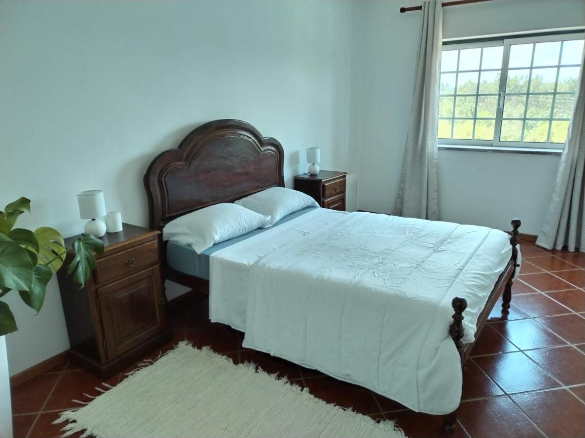 Majo Alojamento Local Bed and Breakfast Tábua Rum bild